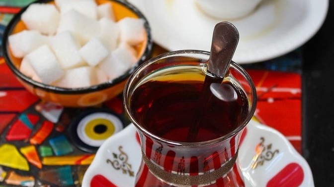 Kahvesiz bir hayat mı yoksa çaysız bir hayat mı daha zor olurdu?