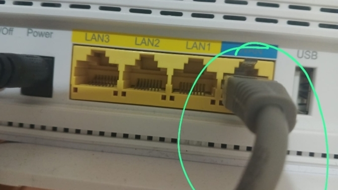 İnternet kablosundaki gri kablo nerede olmalı?