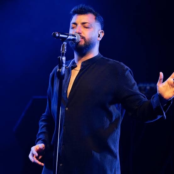 Geceye bi taladro şarkı sözü bırak?
