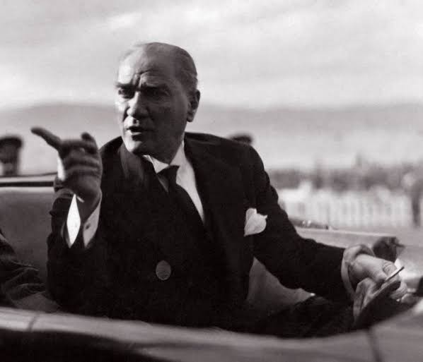 Tarihte en sevdiğiniz lider veya kahraman kimdir?