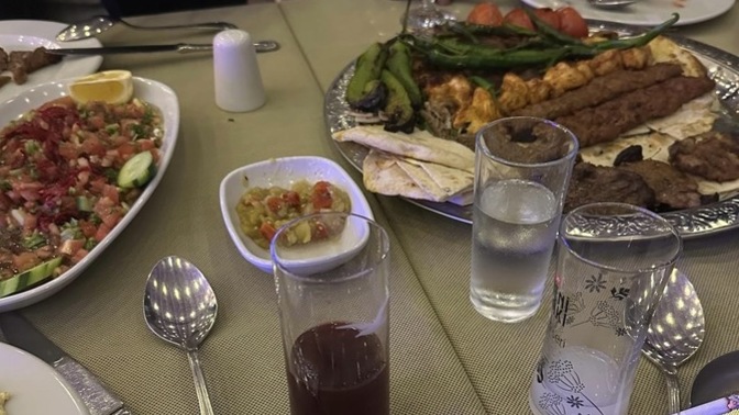 Gece eşlikçiniz ne/kim?