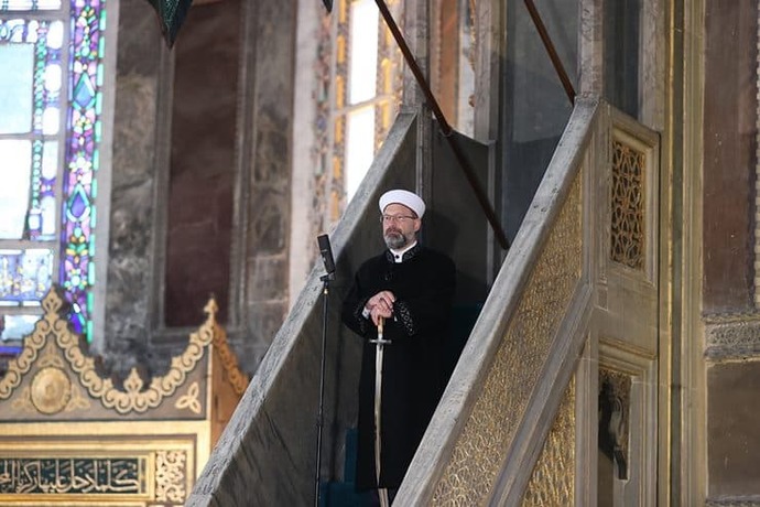 Diyanet: İnsanlık onurunu ayaklar altına alan zinanın panzehri evliliktir dedi. Siz ne düşünüyorsunuz?