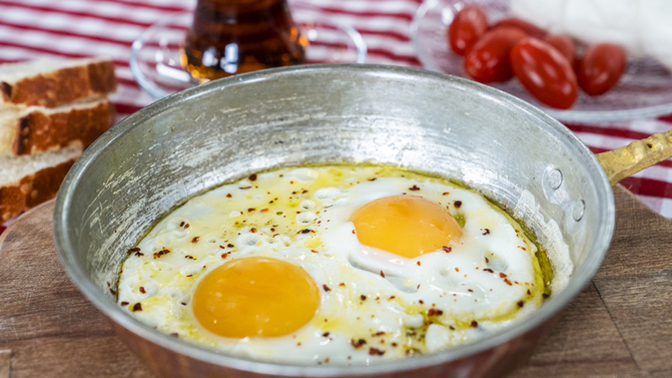 Zeytinyağlı yumurta mı, tereyağlı yumurta mı?