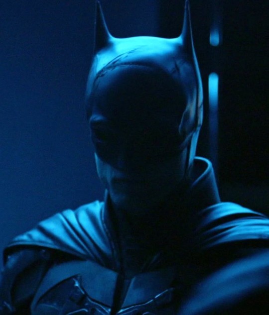 Batmanı tek bir kelimeyle anlat desem ne derdin?