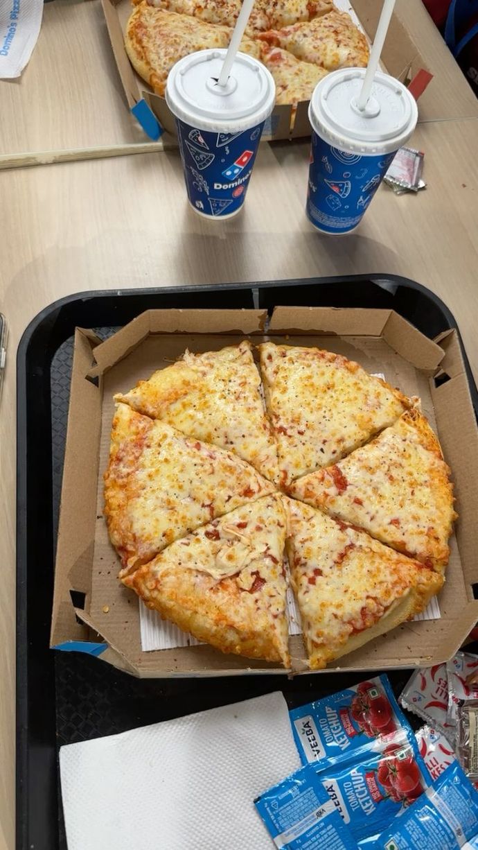Pizzanın yanında verilen baharatı kullanıyor musunuz?