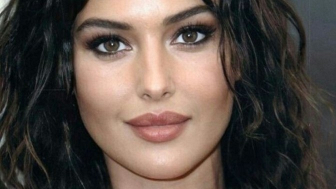 Size dudak ısırtan güzellikte bi ünlü var mı?