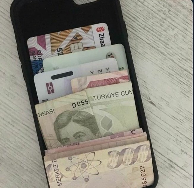 Telefon kılıfını böyle kullanan var mı?