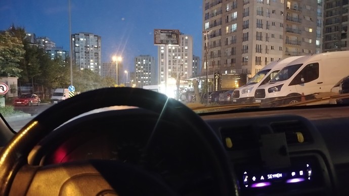 Son dinlediğiniz şarkıyı son ses açıp araçta dinlerken gitseydim, hangi şarkıyı dinlemiş olurdum?