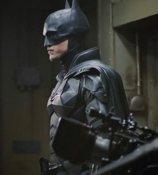 Batman depresyona girmiş erkek modunu mu temsil ediyor?