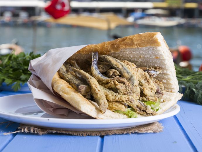 İstanbula yolunuz düştüğün de, ya da orada yaşayanlar balık ekmek yiyor musunuz?