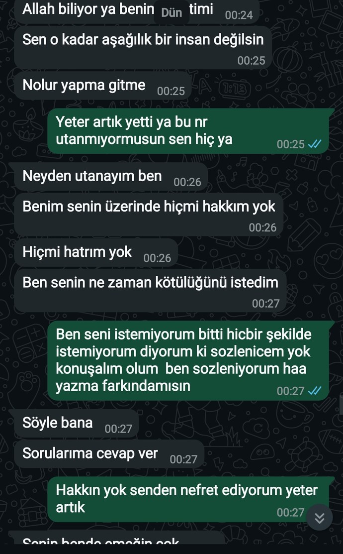 Adamın biri beni takıntı yapmış ne yaparsam yapım vazgeçmiyor istemiyorum diyorum bilerek diyorsun diyokendisinden nefret ediyorum?