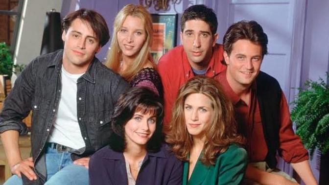 Sitcom tarihinin en iyilerinden olan Friends dizisi 21 yıl önce bugün final yaptı! Sizin favorilerinizden miydi?