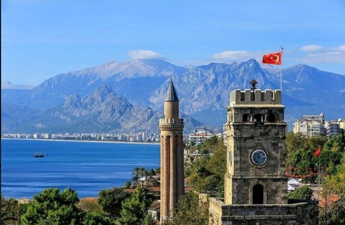 Nerelisiniz, nereli olduğunuzu bir görsel, yemek, sözle anlatır mısınız?