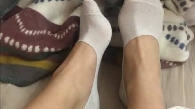 Bu ne üst üste ayak görüyoruz bugün ayak paylaşma günü mü?