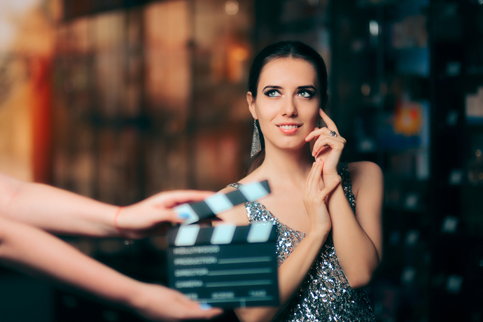Bugün bir film karakteri gibi davranmak zorundasın! Kimi seçerdin?