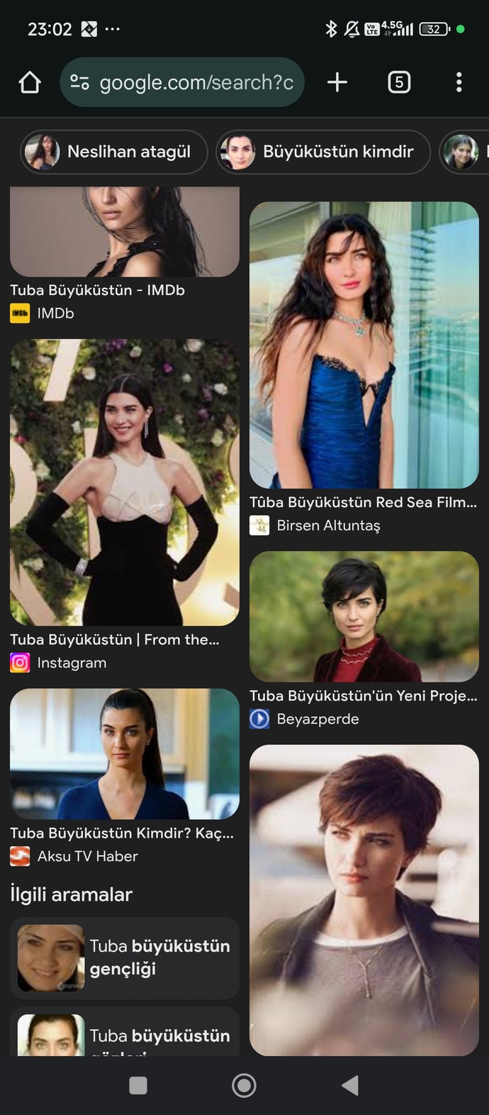 Tûba Büyüküstün çok güzel bi manita değil mi sizce ?
