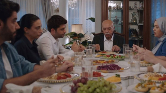 Misafirlikte beğenmediğiniz yemek olunca zorla yemeye çalışıyor musunuz?