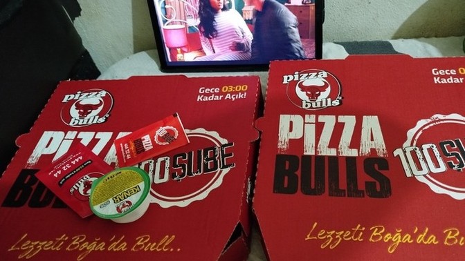 Şu an ne yapıyorsunuz acıkan var mı?