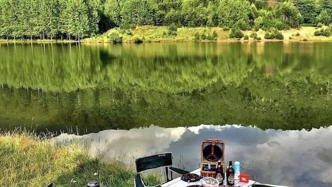 Tamda şu an burada kiminle olmak isterdin?