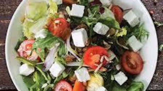 Akdeniz salatası tarifi ister misiniz?
