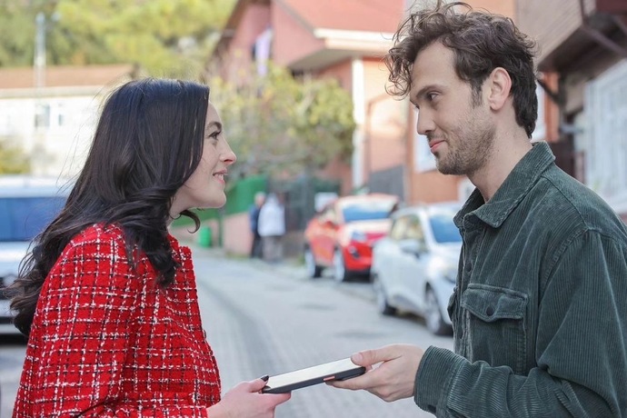 Hoşlandığın kişinin başkalarıyla samimi olması seni soğutur mu?