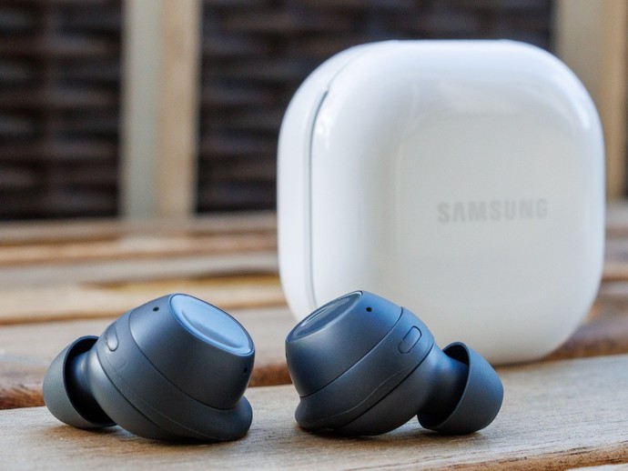 Galaxy Buds 2 mi Galaxy Buds Fe mi hangi modeli daha başarılı buluyorsunuz?