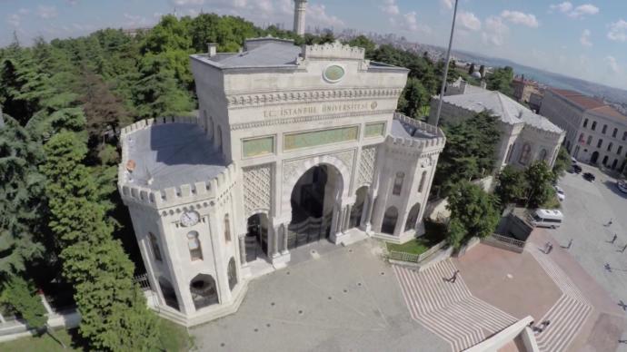 İstanbul Üniversitesi