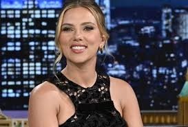 Scarlet neden bu kadar çekici güzel?