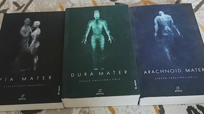 Okurken keşke bitmeseydi dediğiniz kitap seriniz var mıdır KS?