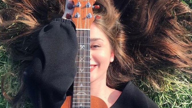 Sanat galerisi mi yoksa bir konser mi?