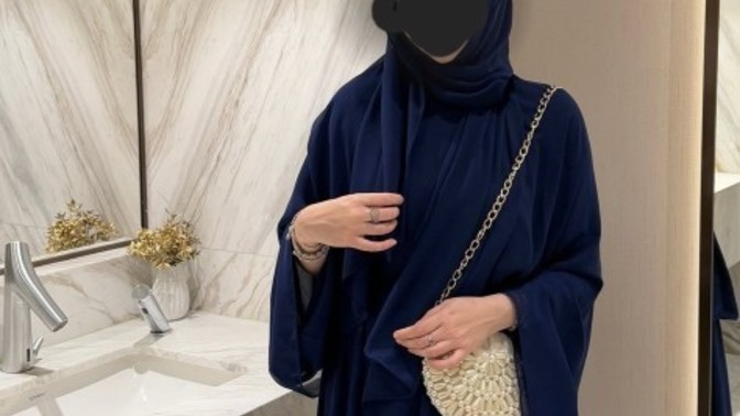 Dışarıda şu şekil siyah feraceliyim herkes iranlı sanıyor. Neden ya?