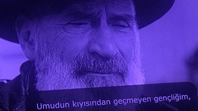 Sizi ağlatan bir şiir var mı?