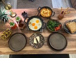 Pazar günü kahvaltısını kimlerle yapıyorsunuz?