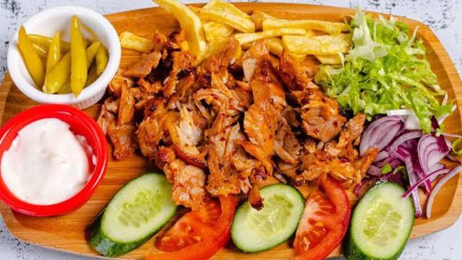 Dönerin yanında biber turşusu yemeyi tercih ediyor musunuz?