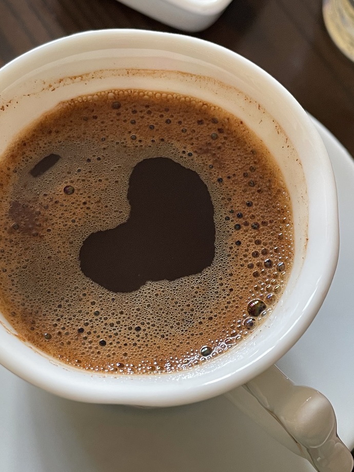Kendimi mi öldürsem yoksa bir fincan gayfe mi içsem?