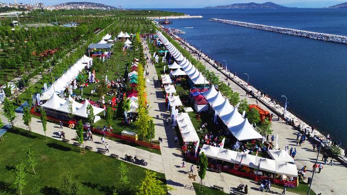 Festival alanında ilk işin ne olur?