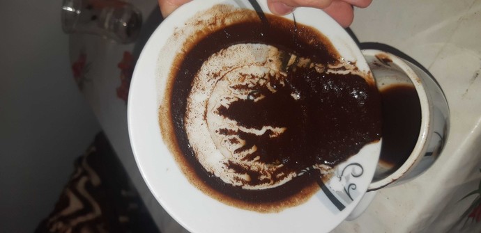 Kahve falı bakmasını bilenler bakabilir mii?