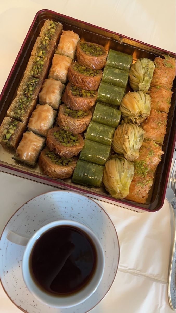 Bir oturuşta kaç baklava yersiniz?