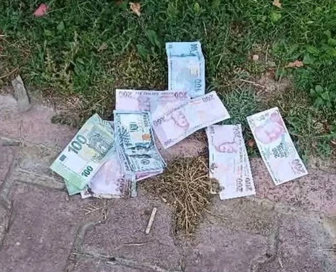 Bulsaydınız cebe mi atardınız yoksa polise mi teslim ederdiniz?