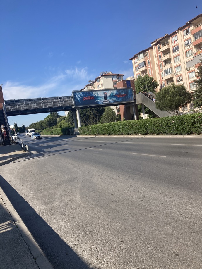 Yağmur yağıyor mu senin oralara?