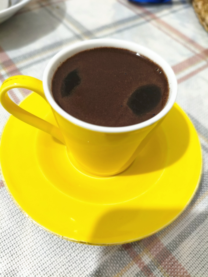 Bol köpüklü şekerli. 