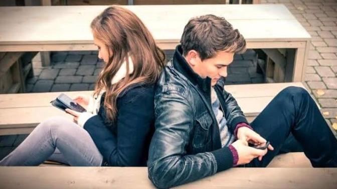 Sosyal medyada başlayan ilişkiler sosyal medyada mı son bulur?