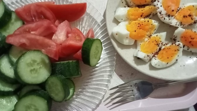Gece çok acıkıyorum neden? Gece yemek yemeyi sever misin gerçi kilo yapıyor diyorlar ama ben de kilo yapmıyor , sende?