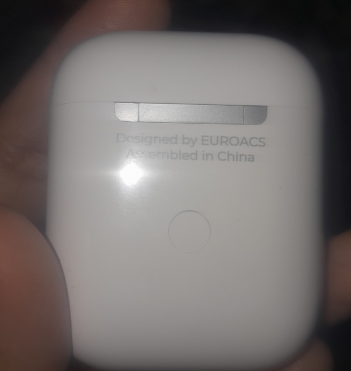 Böyle bir kulaklık aldım telefona bağlanmıyor?