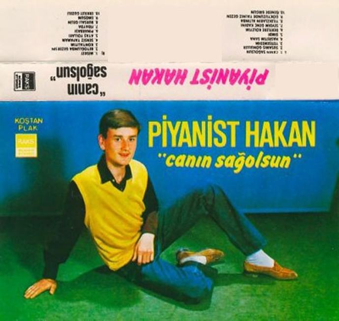 Müzik listesinde başkasının görmesinden utanacağın şarkılar var mı?