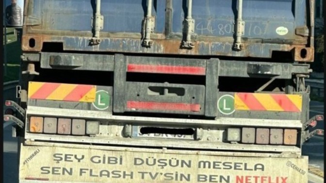 Bir kamyon arkası sözü yazacak olsanız ne yazardınız?
