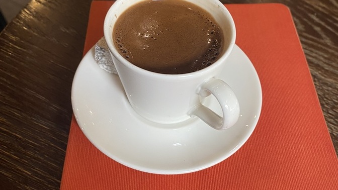 Kimler Türk kahvesini sade içer?