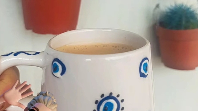 Kahveni evde mi yapmayı seversin yoksa dışardan mı almayı tercih edersin?