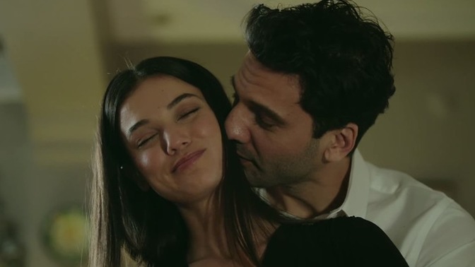 “Beni seviyorsan bunu yaparsın” cümlesi sizce sevgi midir, duygusal baskı mı?