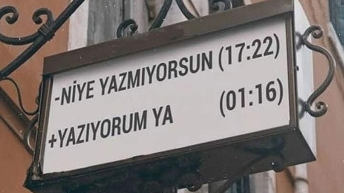 Sevgiliniz geç mesaj atarsa içinizden ne geçer?